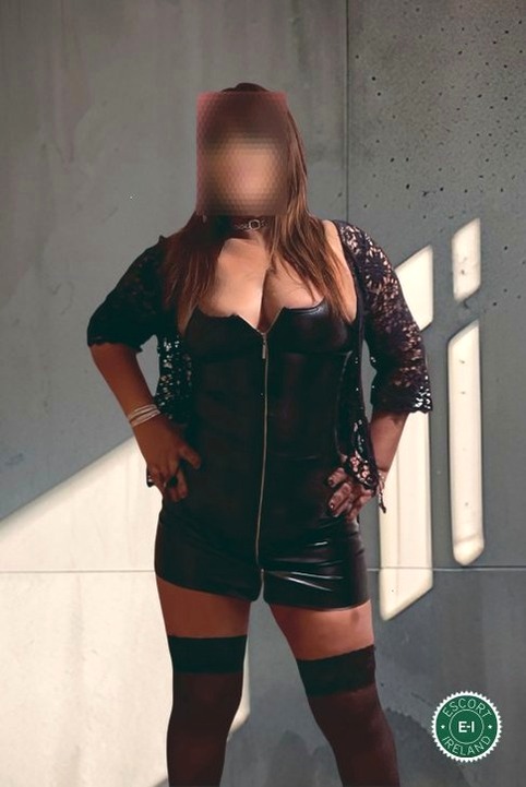 Curvy Mature 40